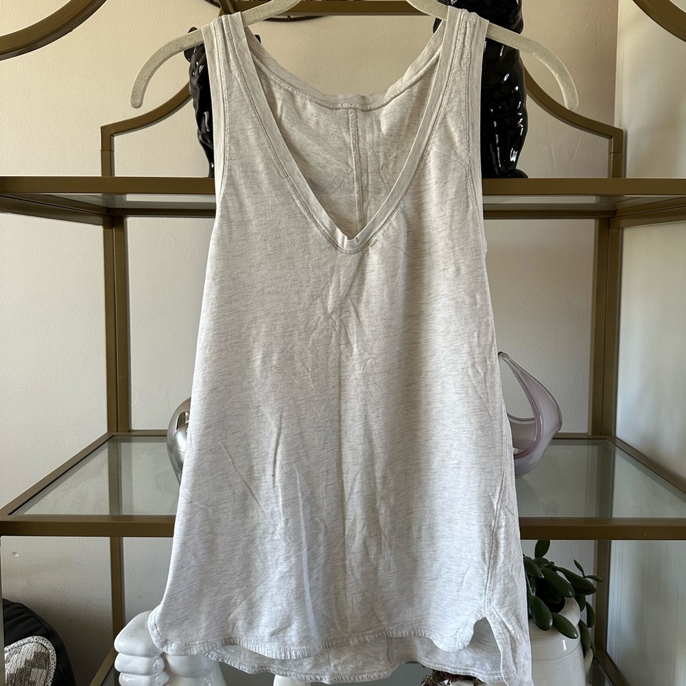 Lululemon tank top